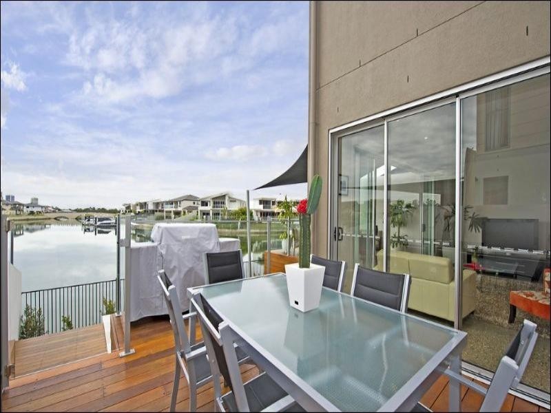 1/45 Compass Drive, Biggera Waters QLD 4216