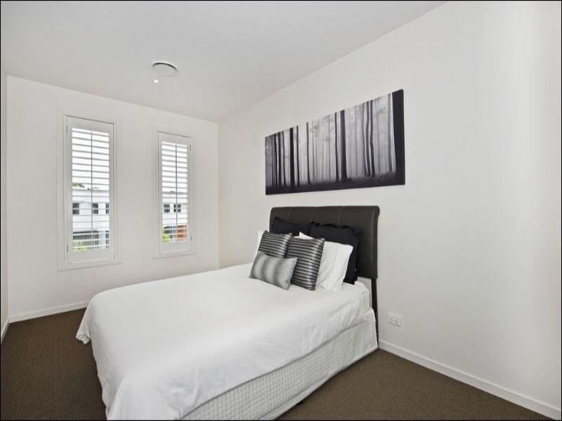 1/45 Compass Drive, Biggera Waters QLD 4216