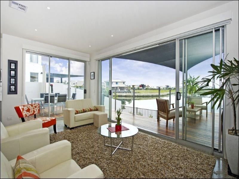 1/45 Compass Drive, Biggera Waters QLD 4216