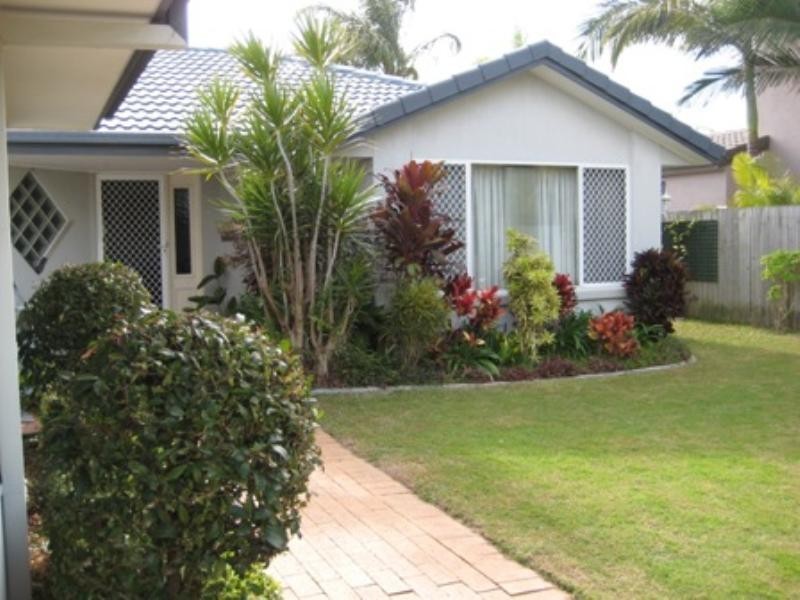 95 Limetree Parade, Runaway Bay QLD 4216