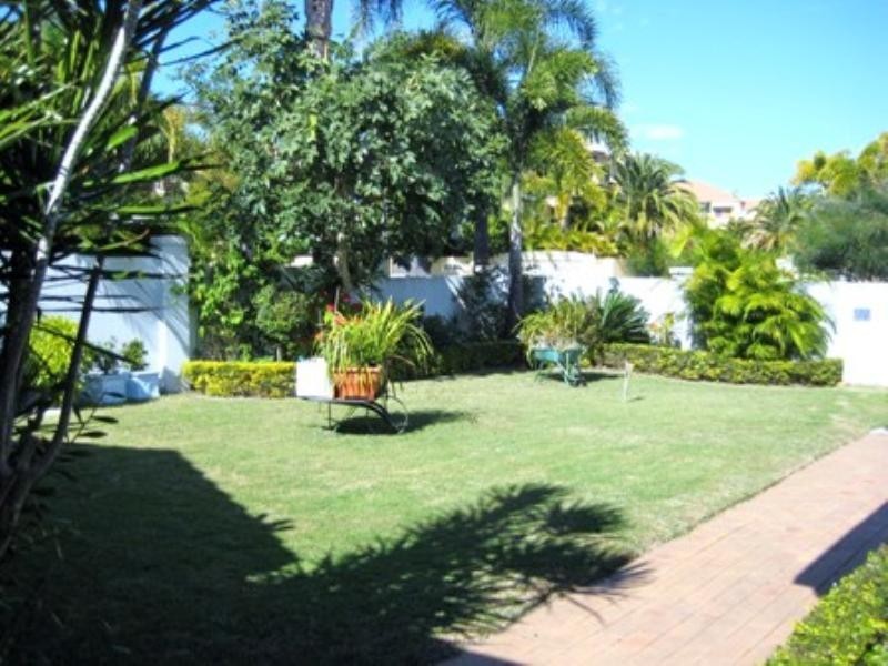 95 Limetree Parade, Runaway Bay QLD 4216