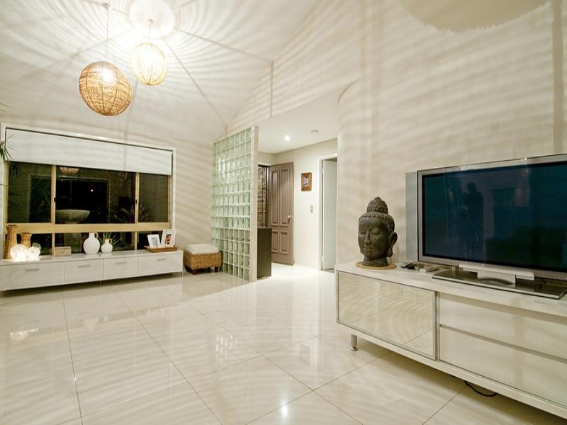 82 Lae Drive, Runaway Bay QLD 4216