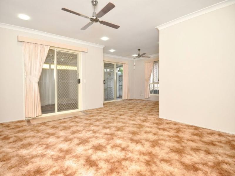 27 Numbat Court West, Coombabah QLD 4216