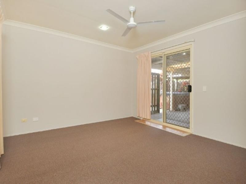 27 Numbat Court West, Coombabah QLD 4216