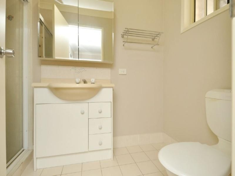 27 Numbat Court West, Coombabah QLD 4216