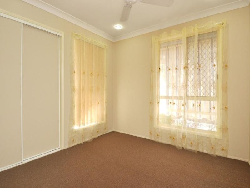 27 Numbat Court West, Coombabah QLD 4216