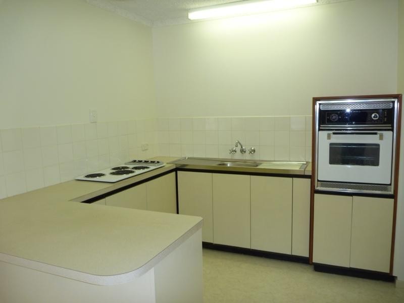 32 Ward Street 127 Minnie Street, Southport QLD 4215