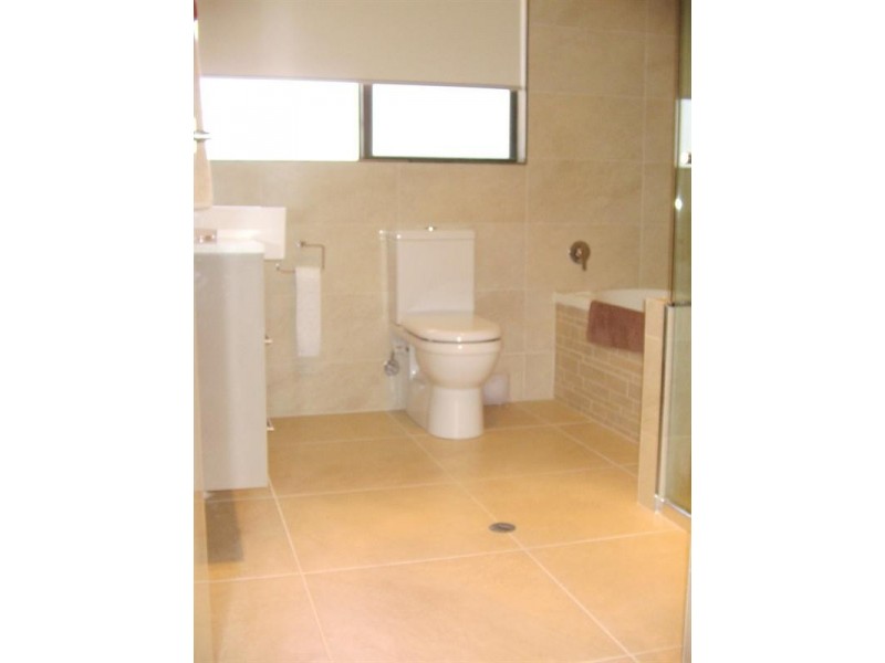 Hope Island QLD 4212