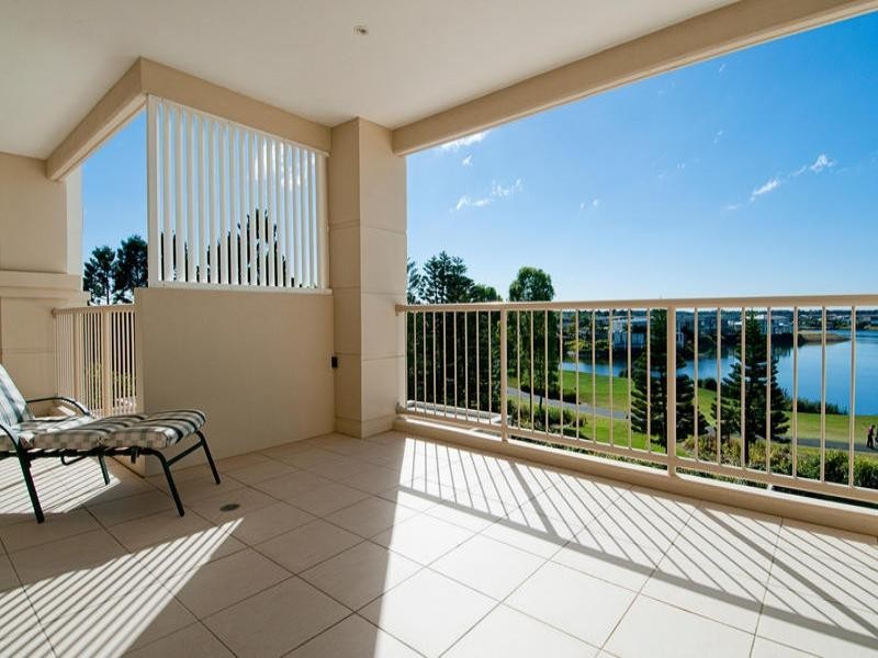 8313/8317 Magnolia Drive, Hope Island QLD 4212