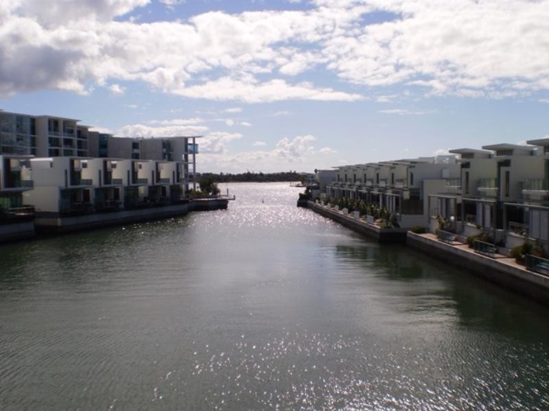Paradise Point QLD 4216