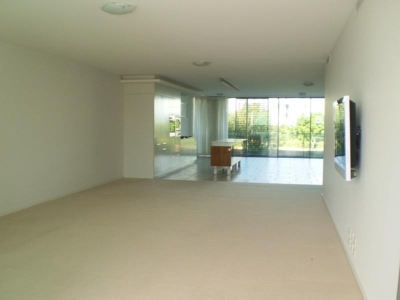 Paradise Point QLD 4216