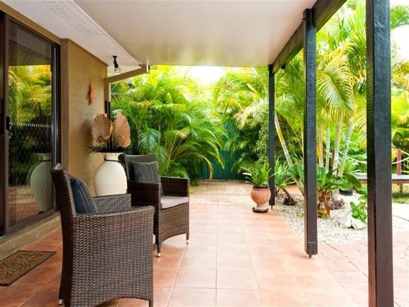 13 Armidale Crescent, Helensvale QLD 4212