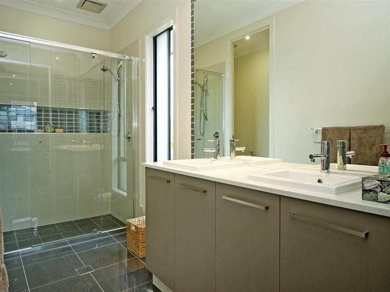 103 Compass Drive, Biggera Waters QLD 4216