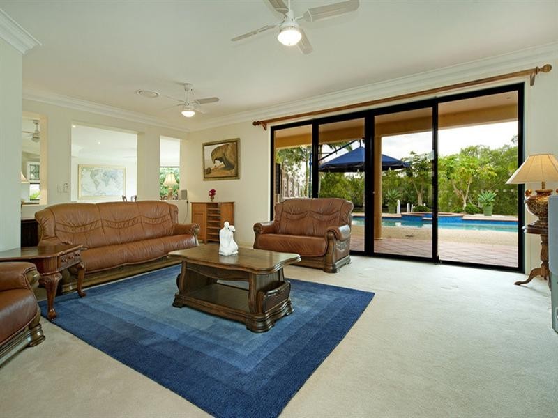 33 Champagne Boulevard, Hope Island QLD 4212