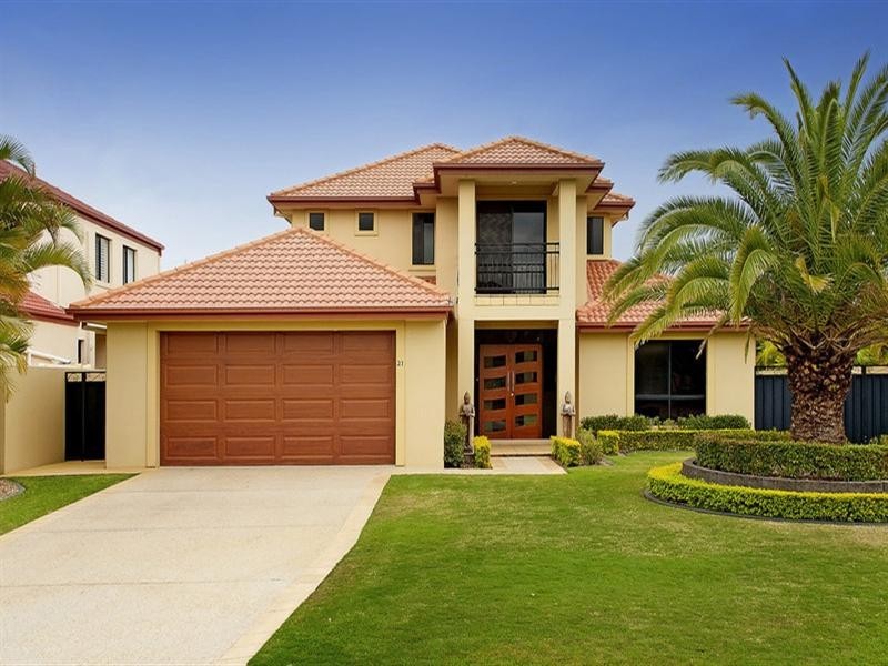 21 Calmwater Crescent, Hope Island QLD 4212