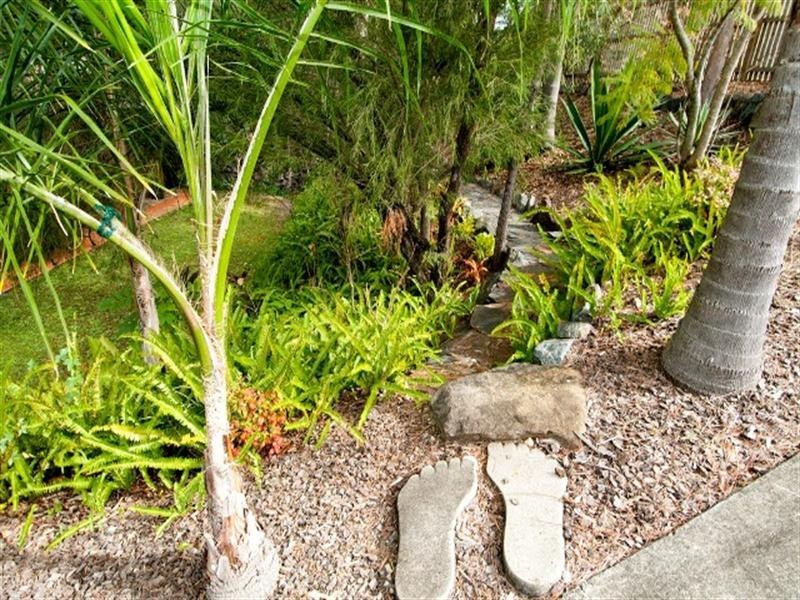 13 Armidale Crescent, Helensvale QLD 4212