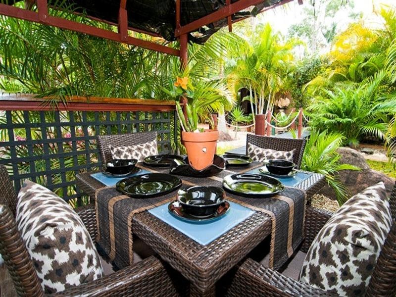 13 Armidale Crescent, Helensvale QLD 4212