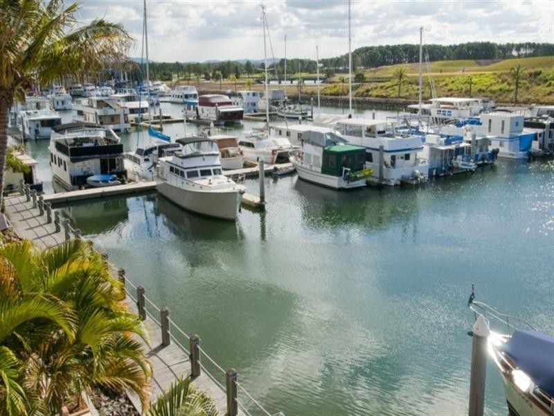 30 John Lund Drive, Hope Island QLD 4212