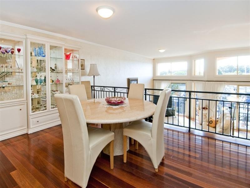 30 John Lund Drive, Hope Island QLD 4212