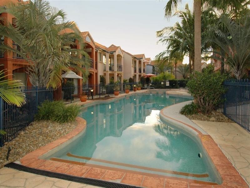 30 John Lund Drive, Hope Island QLD 4212