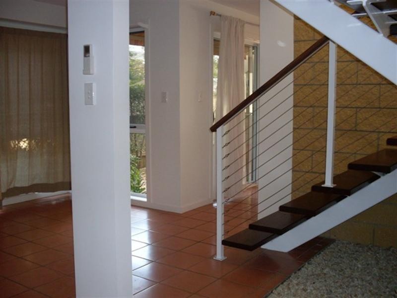 2/29 Nankeen Avenue, Paradise Point QLD 4216