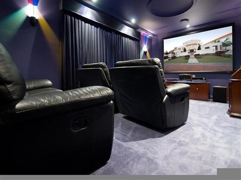 Sovereign Islands QLD 4216