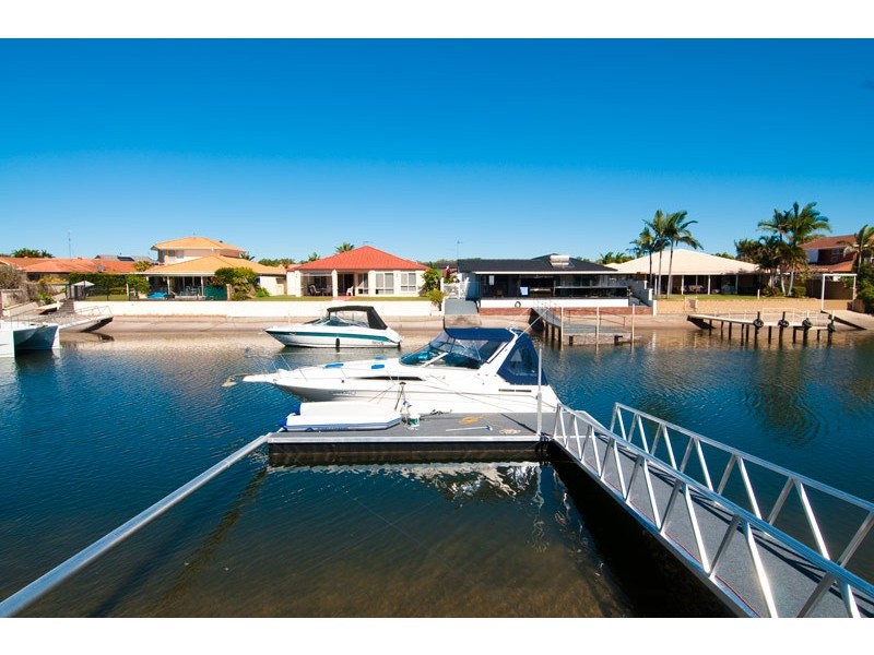 16 Matthew Flinders Drive, Hollywell QLD 4216