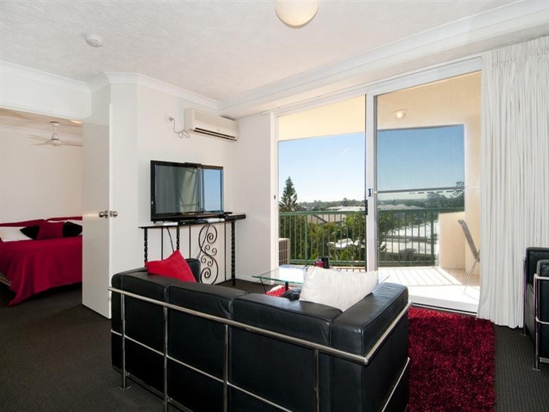 50/484 Marine Parade, Biggera Waters QLD 4216