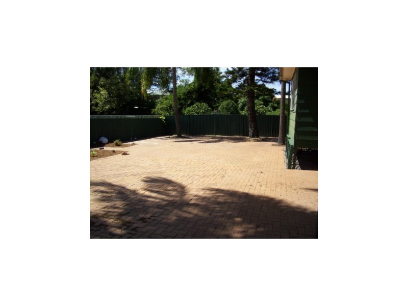 127 Minnie Street, Southport QLD 4215