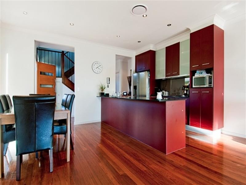 1/17 Oleander Avenue, Biggera Waters QLD 4216