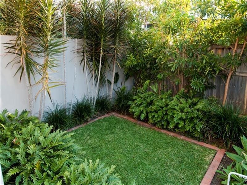 1/17 Oleander Avenue, Biggera Waters QLD 4216