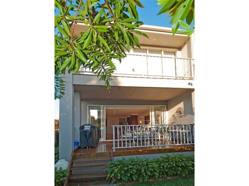 1/17 Oleander Avenue, Biggera Waters QLD 4216