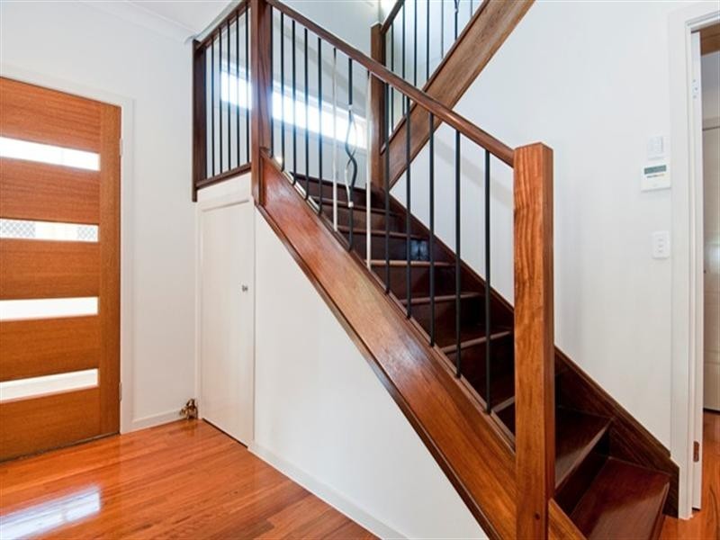 1/17 Oleander Avenue, Biggera Waters QLD 4216