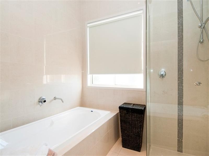 1/17 Oleander Avenue, Biggera Waters QLD 4216