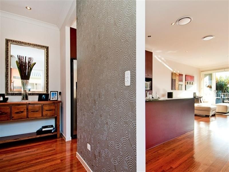 1/17 Oleander Avenue, Biggera Waters QLD 4216