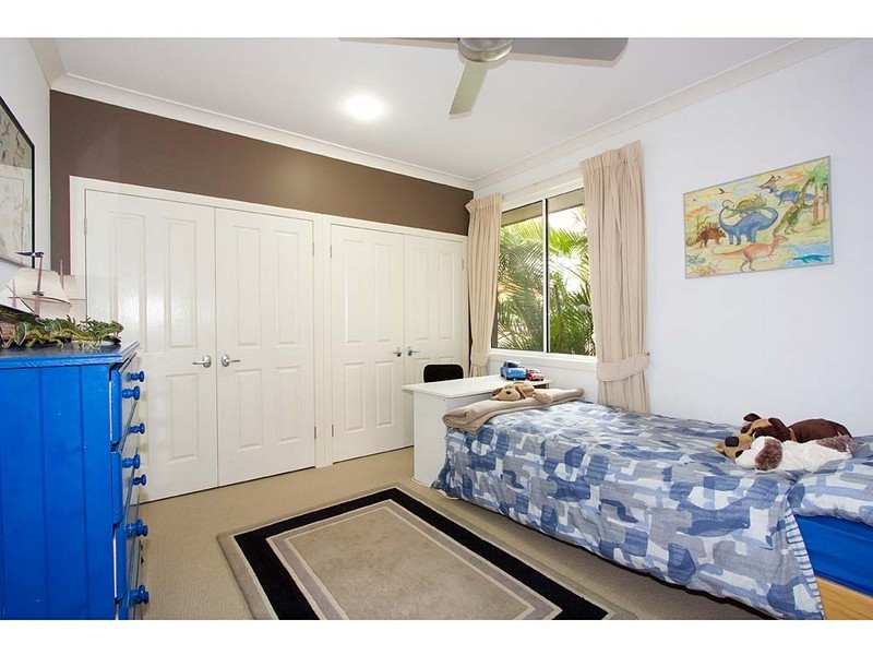 22A CHAMPAGNE Boulevard, Hope Island QLD 4212