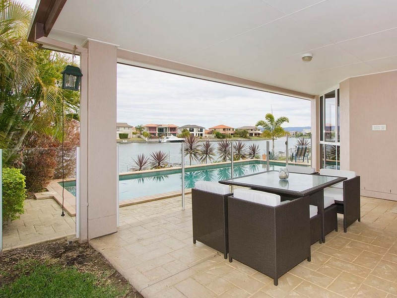 22A CHAMPAGNE Boulevard, Hope Island QLD 4212