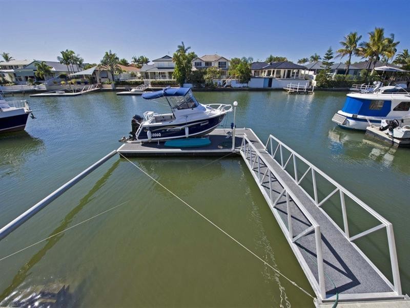 482 Oxley Drive, Runaway Bay QLD 4216