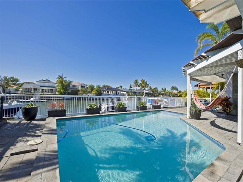 482 Oxley Drive, Runaway Bay QLD 4216