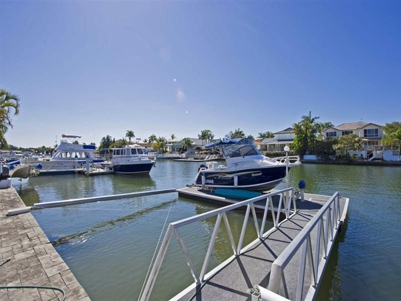 482 Oxley Drive, Runaway Bay QLD 4216