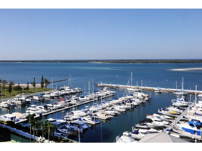 36/17 Bayview Street, Runaway Bay QLD 4216