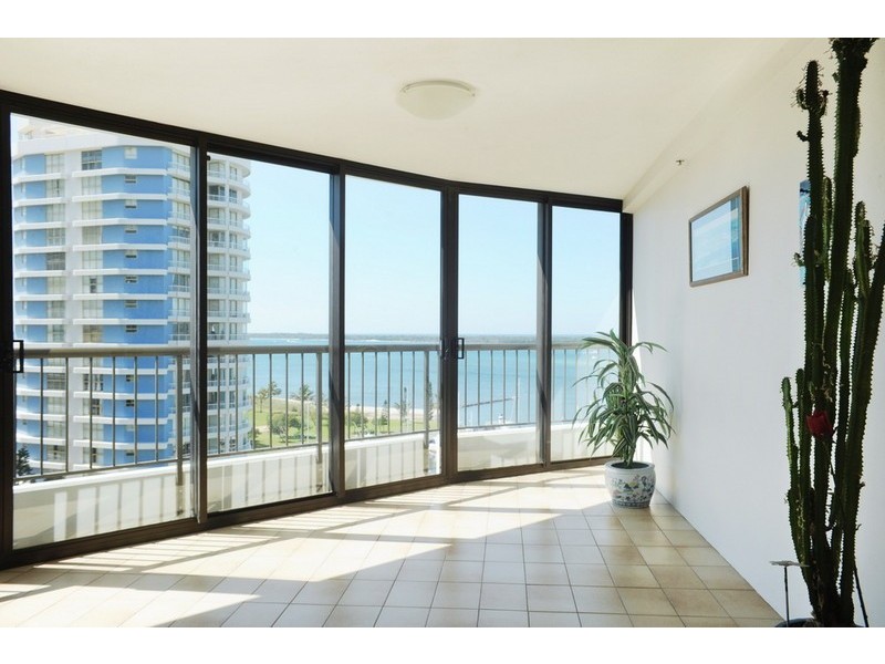 36/17 Bayview Street, Runaway Bay QLD 4216