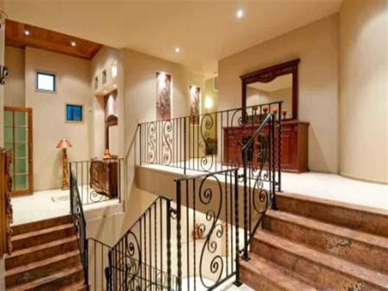 Sovereign Islands QLD 4216