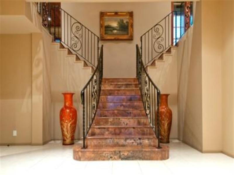 Sovereign Islands QLD 4216