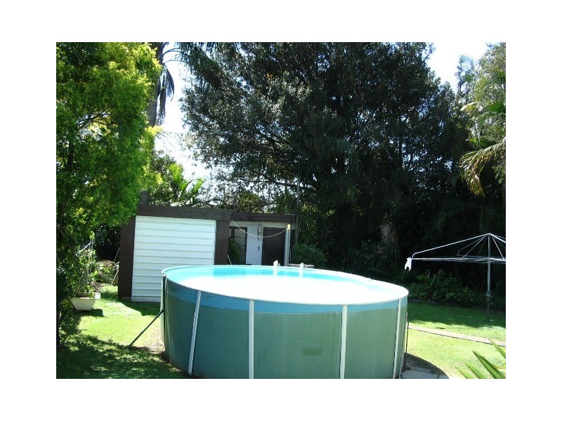 28 Reynolds Avenue, Labrador QLD 4215