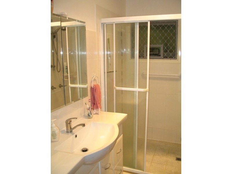 28 Reynolds Avenue, Labrador QLD 4215