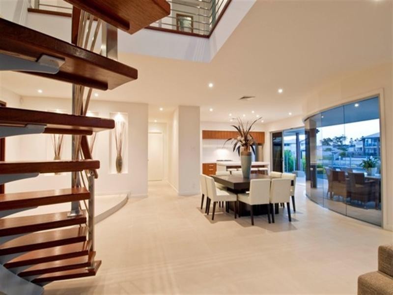 17 Middle Quay Drive, Biggera Waters QLD 4216