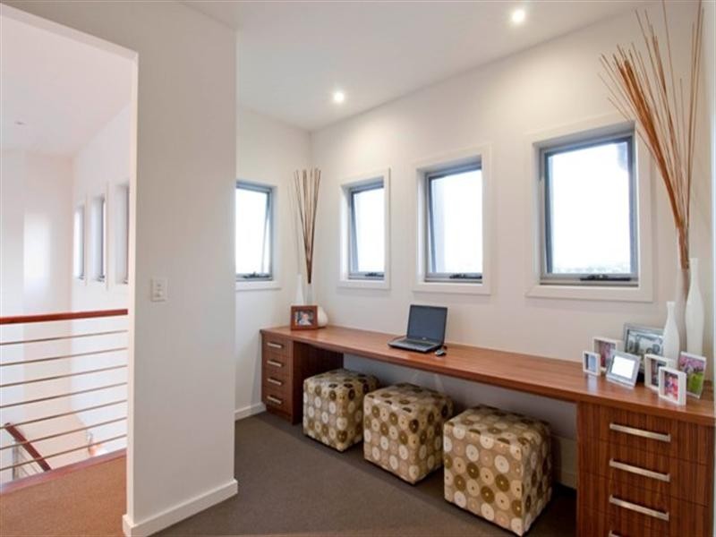 17 Middle Quay Drive, Biggera Waters QLD 4216