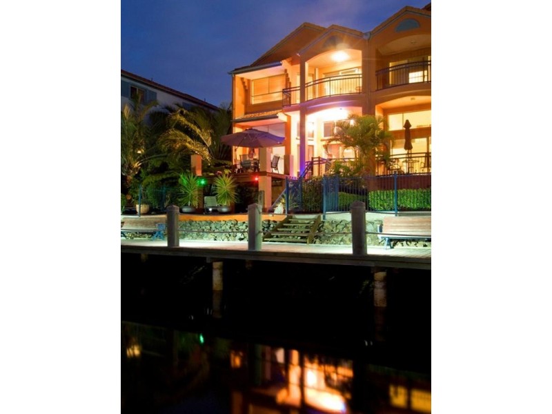 32 John Lund Drive, Hope Island QLD 4212