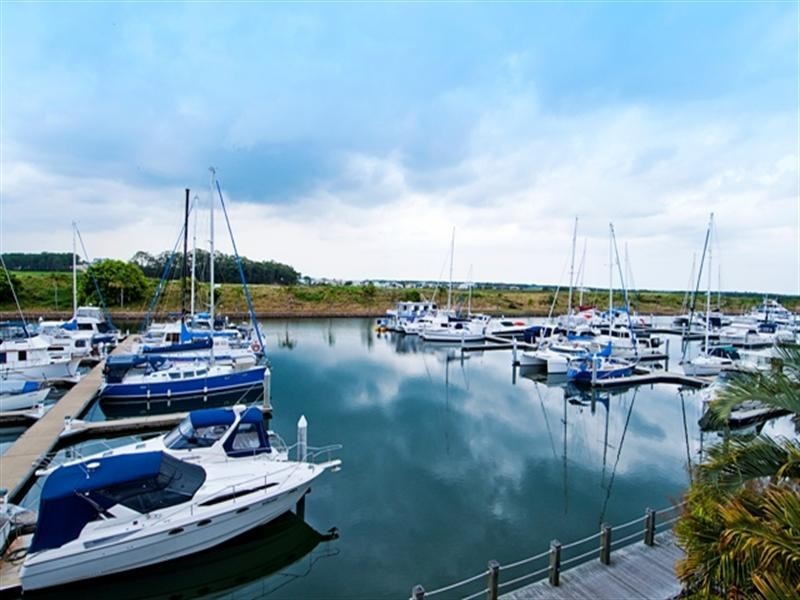 32 John Lund Drive, Hope Island QLD 4212